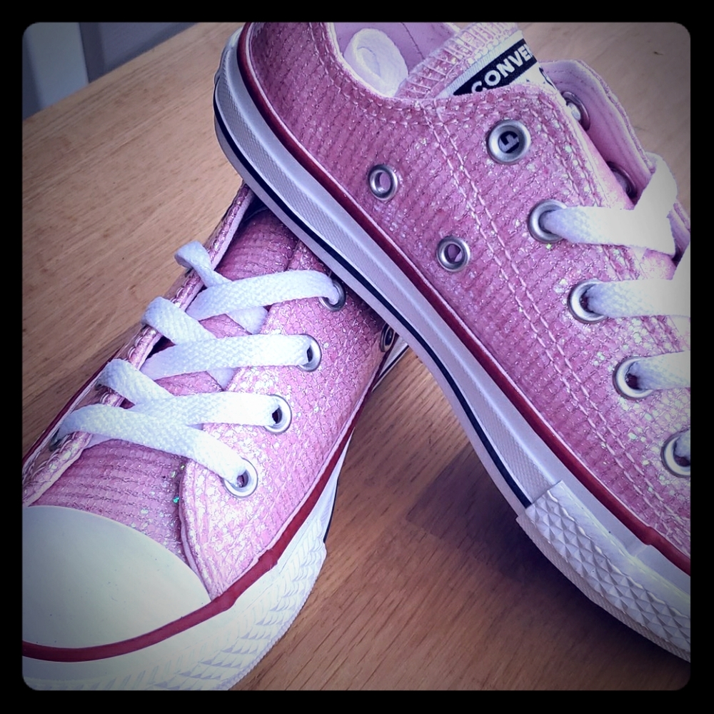 Never been worn: Low Top Converse All Star